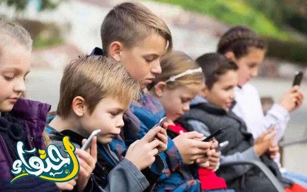 وسائل التواصل الاجتماعي تزيد المهارات الاجتماعية للأطفال