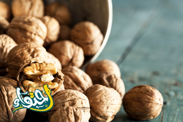 Walnuts or Almonds: Which is Better and Healthier?