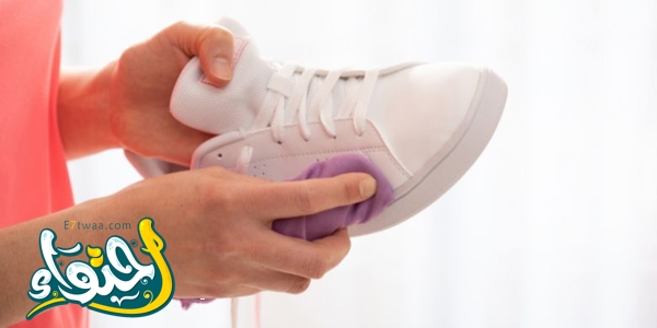 How to clean sneakers